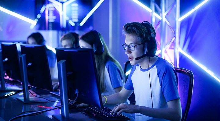 人力资源公司万象城AWC(中国)国际专注文娱及消费品领域的顾问指出如今二次元经济已不是小众经济